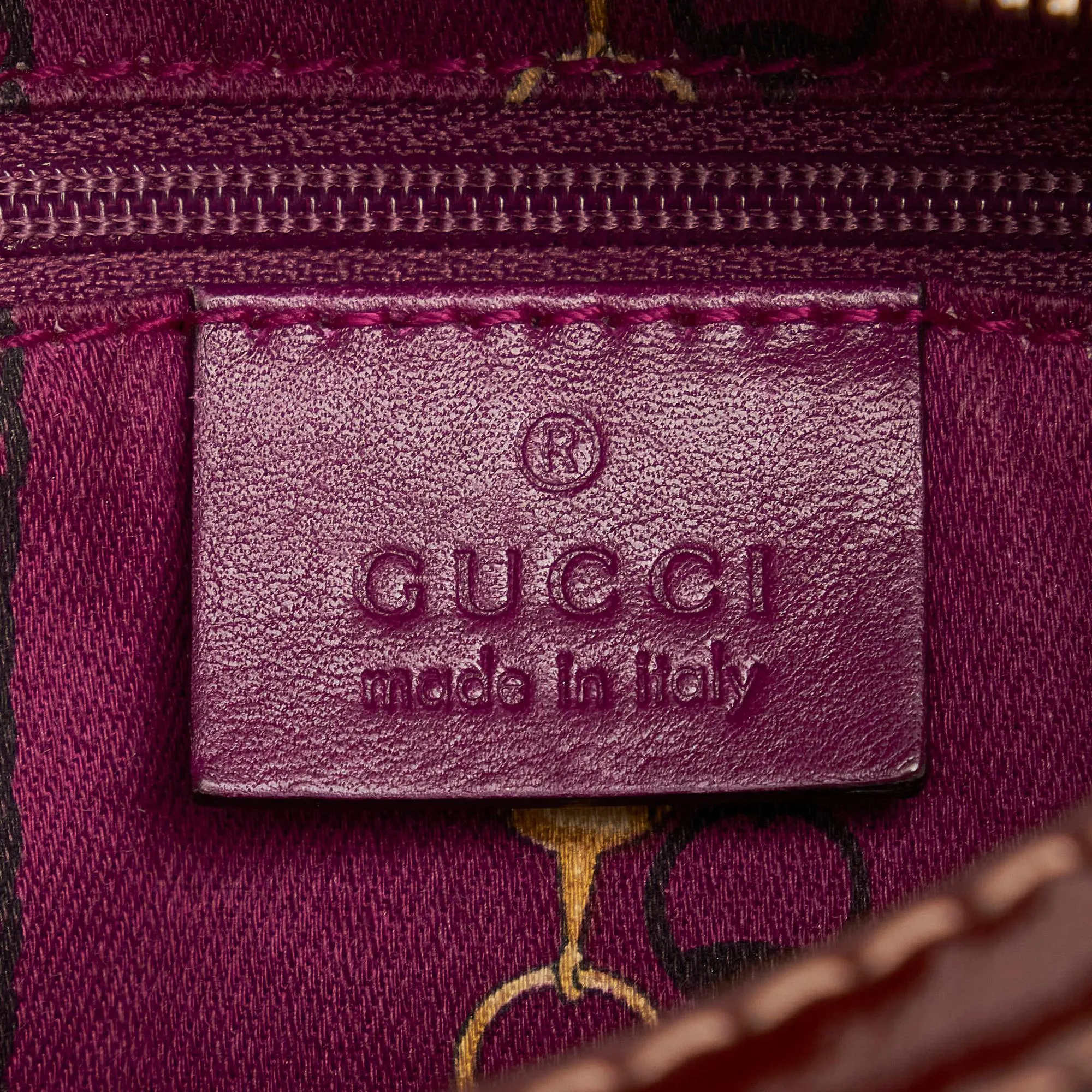 Gucci Patent Leather Shoulder Bag (SHG-30214)