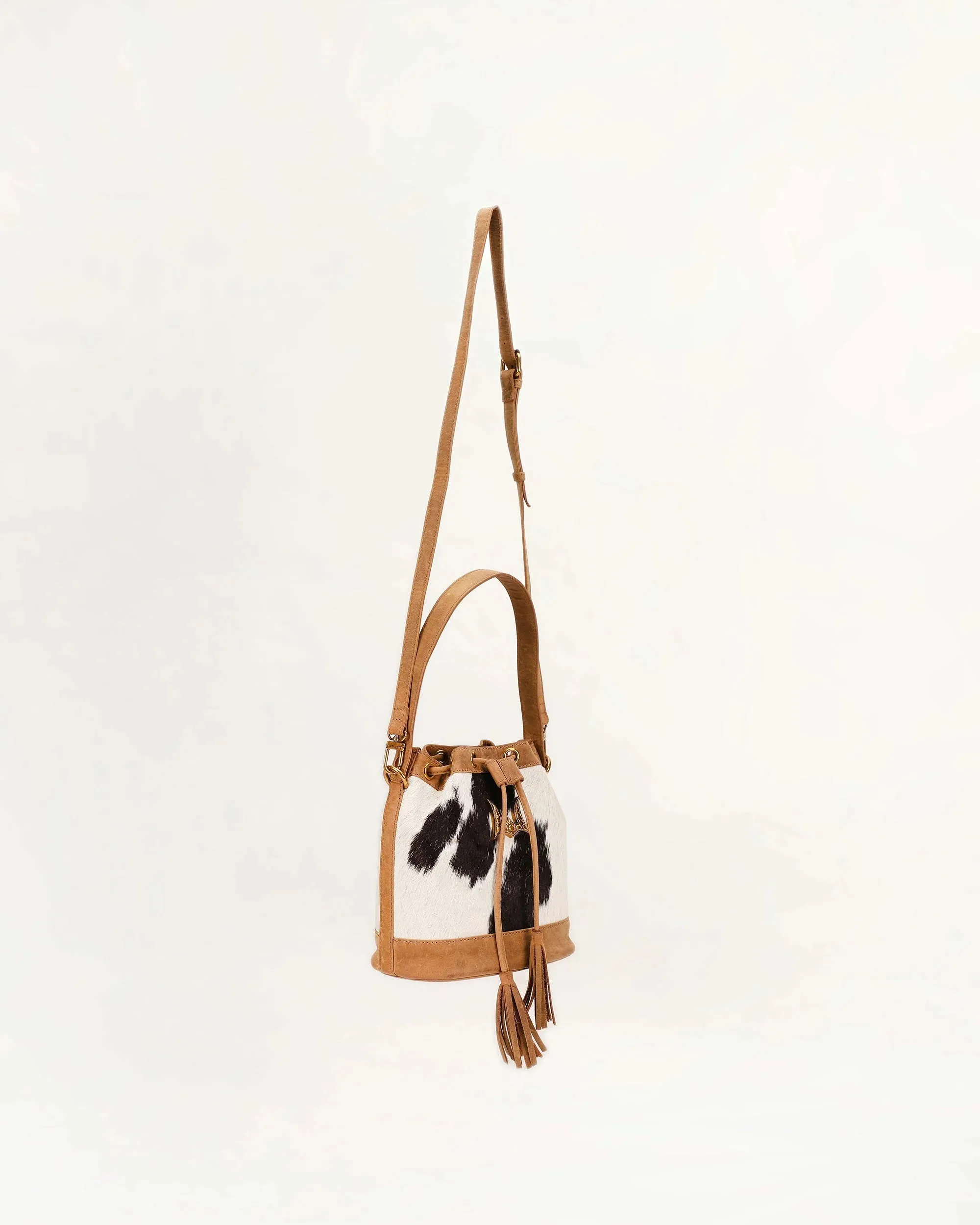 LW Bucket Bag in Cowhide