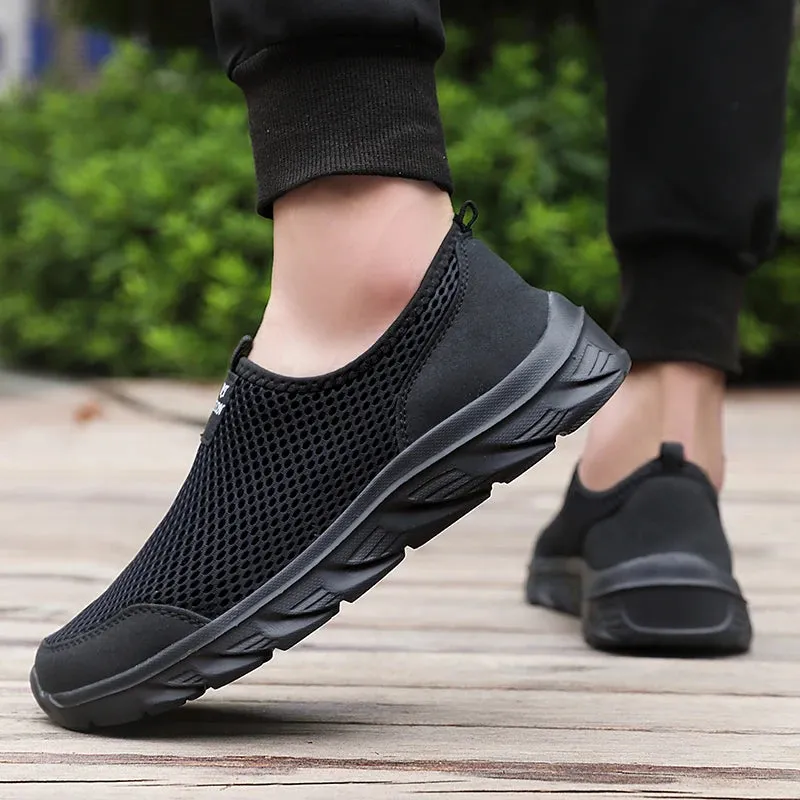 Men Shoes Summer Breathable Mesh Soft Lightweight Walking Casual Travel Shoes Male Loafers Slip-On Sneakers Big Size 39-46