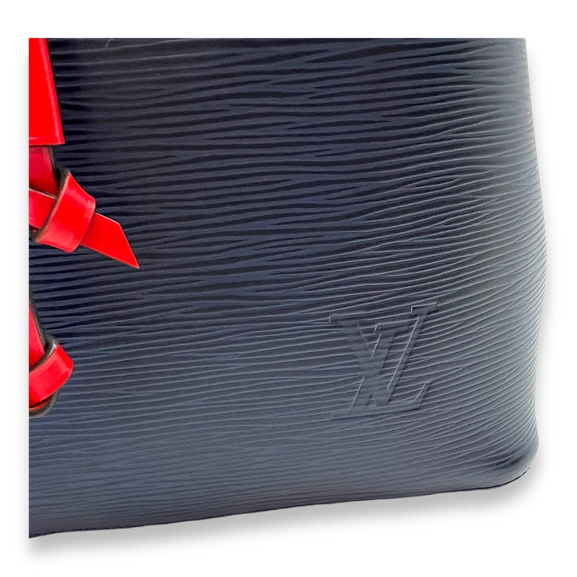 NeoNoe MM Navy Bucket Bag in Epi Leather, Silver hardware
