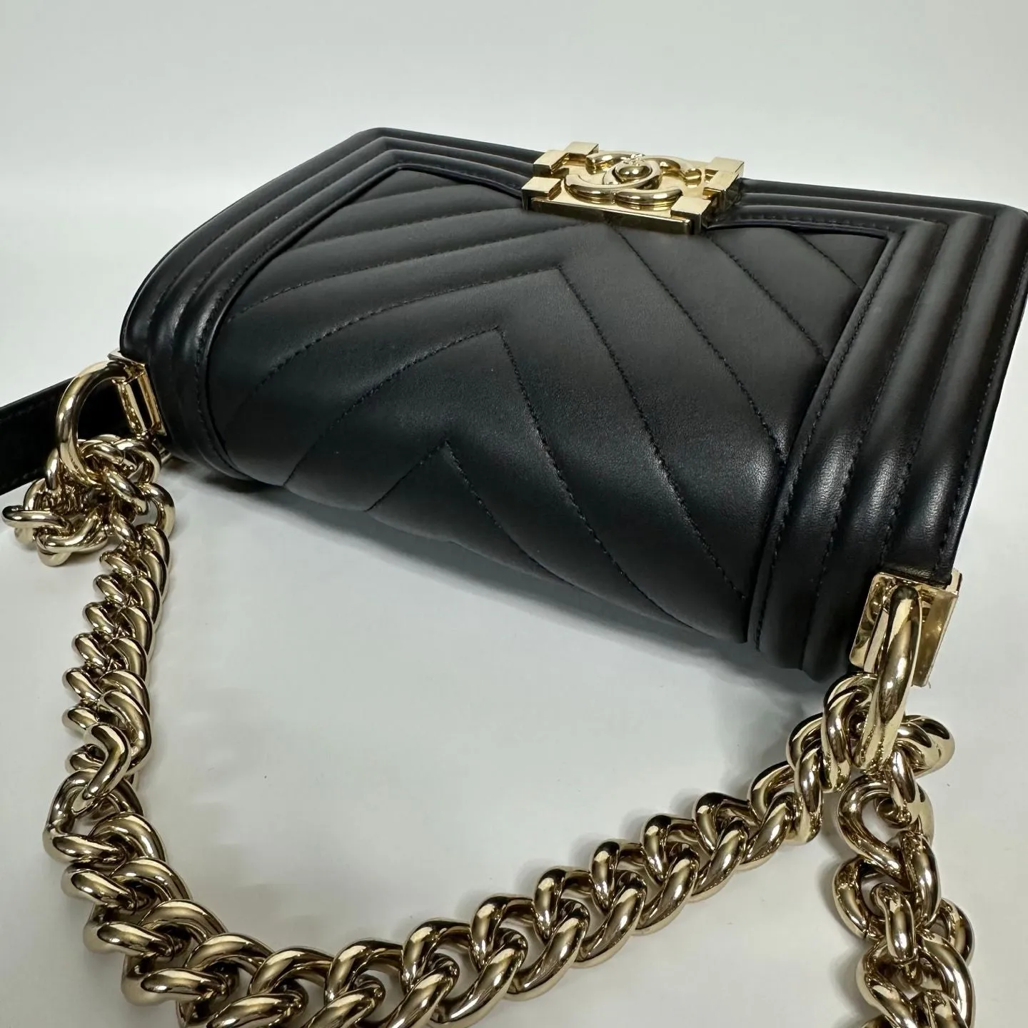 Preloved Chanel Leboy bag Black color - NG102621