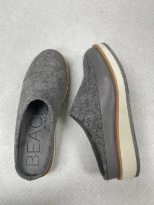 Shoes Flats By Matisse In Grey, Size:6