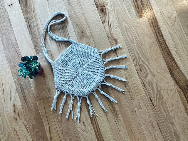 Vintage Purse (crochet)
